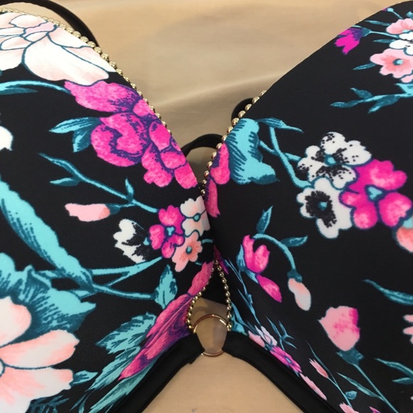 Shade shore Bikini top  New With Tags - Picture 2 of 5